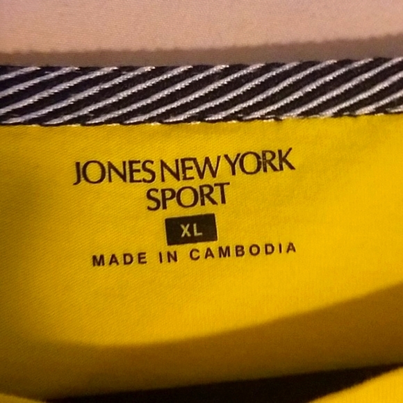 Jones New York yellow tee - Picture 3 of 3